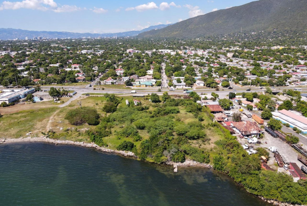 Eighteenth image of Bournemouth Gardens in Kingston 2, Kingston, Jamaica - property is For Sale