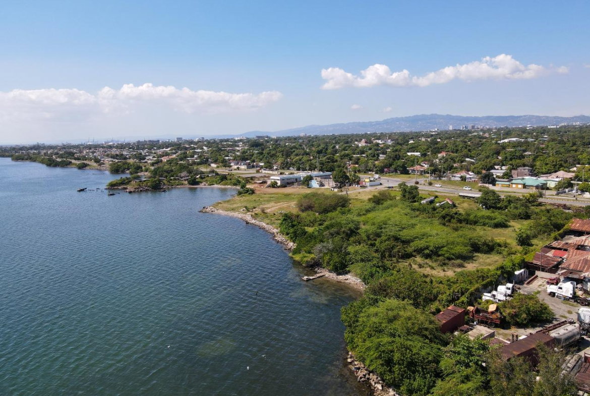 Nineteenth image of Bournemouth Gardens in Kingston 2, Kingston, Jamaica - property is For Sale