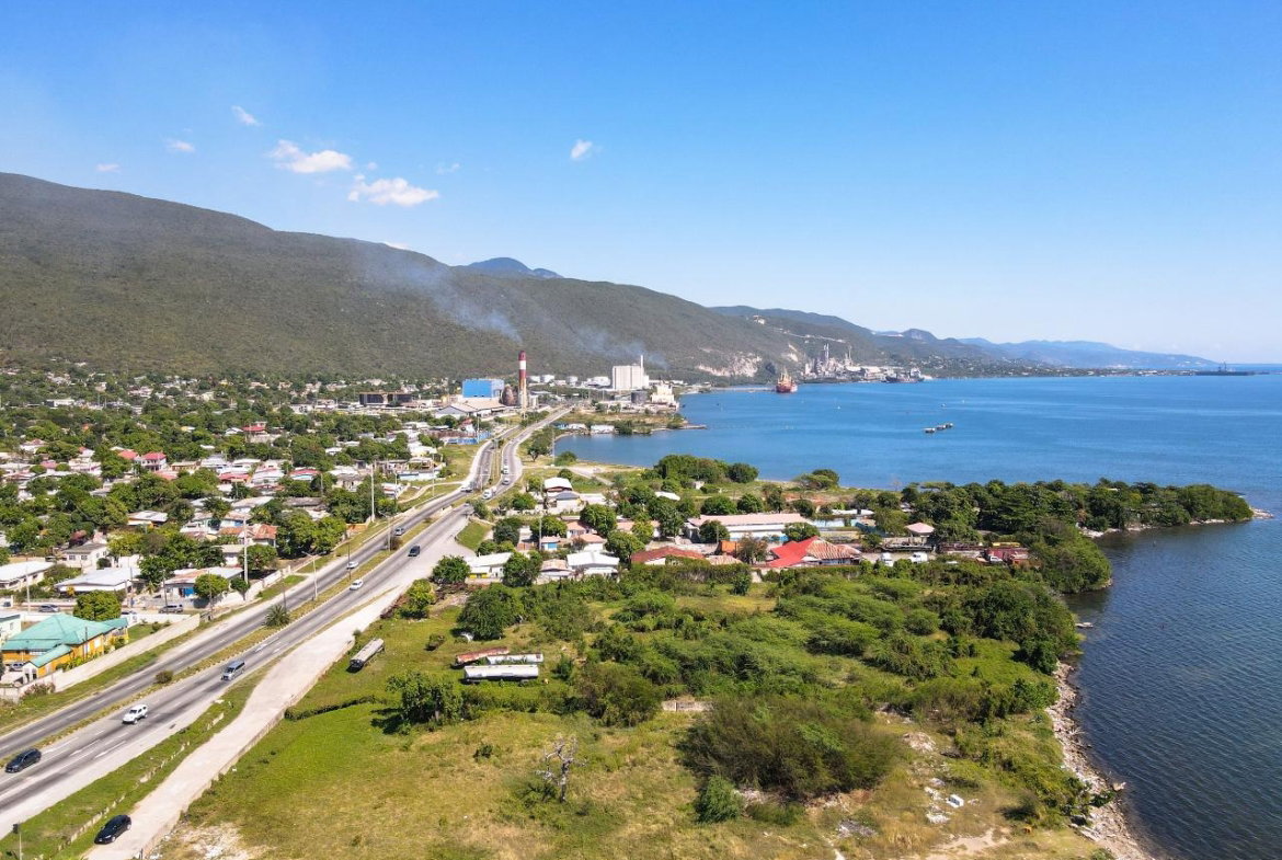 Twenty-Second image of Bournemouth Gardens in Kingston 2, Kingston, Jamaica - property is For Sale