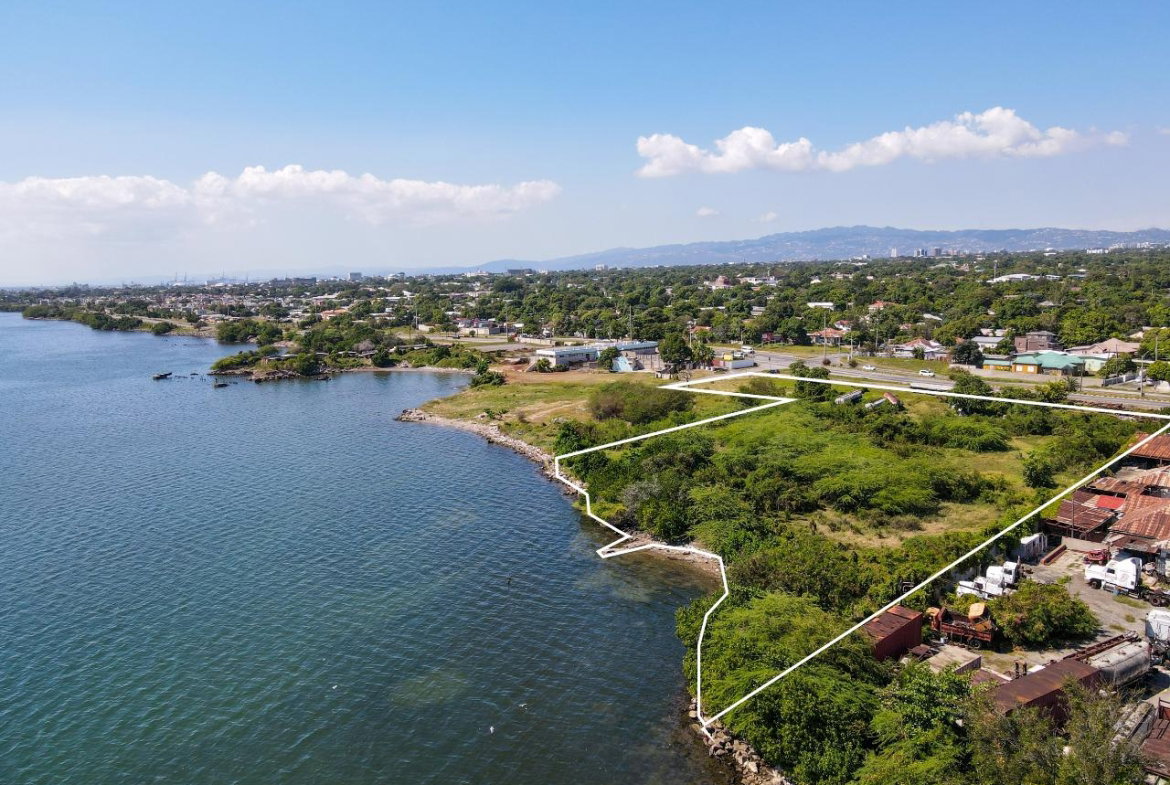 Fourth image of Bournemouth Gardens in Kingston 2, Kingston, Jamaica - property is For Sale