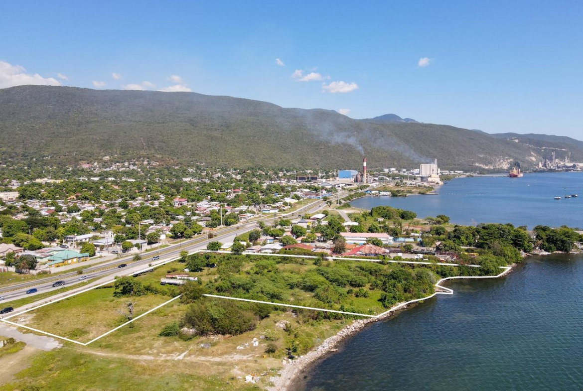 Sixth image of Bournemouth Gardens in Kingston 2, Kingston, Jamaica - property is For Sale