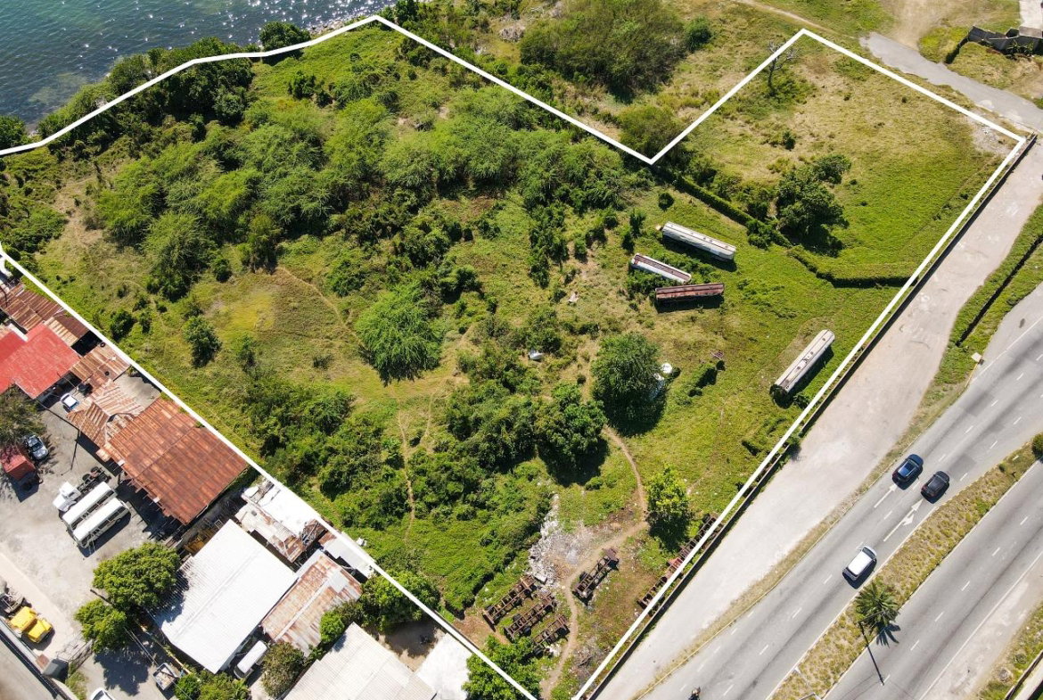 Ninth image of Bournemouth Gardens in Kingston 2, Kingston, Jamaica - property is For Sale