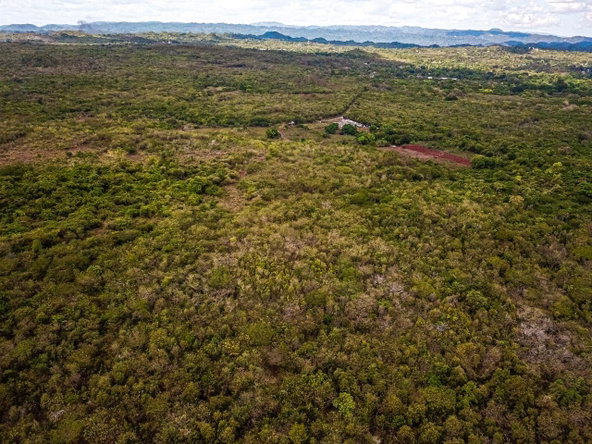 Twenty-Second image of Bammy Hall Kitson Town st in Guanaboa Vale, St. Catherine, Jamaica - property is For Sale