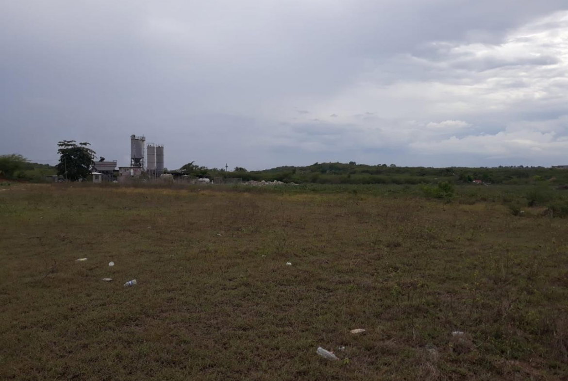 Second image of Rules Pen-00 Clarendon in Mineral Heights, Clarendon, Jamaica - property is For Sale