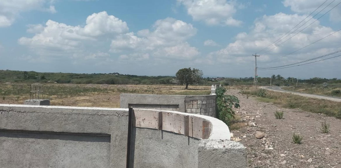 Nineteenth image of Rules Pen-00 Clarendon in Mineral Heights, Clarendon, Jamaica - property is For Sale