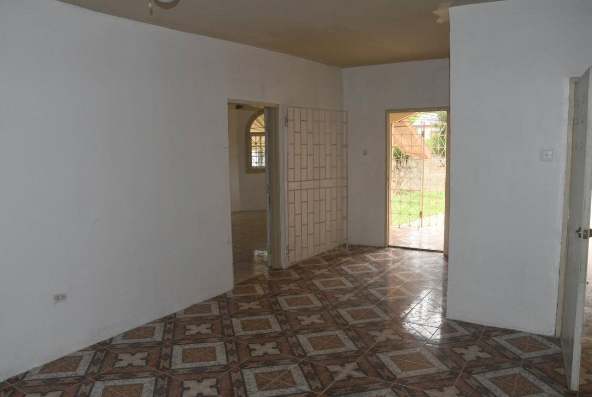 Twenty-First image of Grosmond in Santa Cruz, St. Elizabeth, Jamaica - property is For Sale