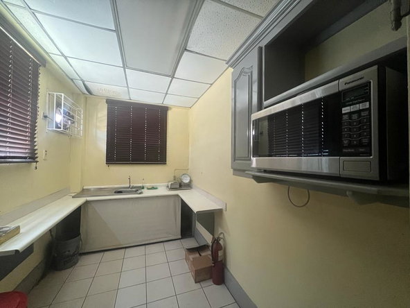 Ninth image of 3- Duke Street in KINGSTON, Kingston, Jamaica - property is For Rent