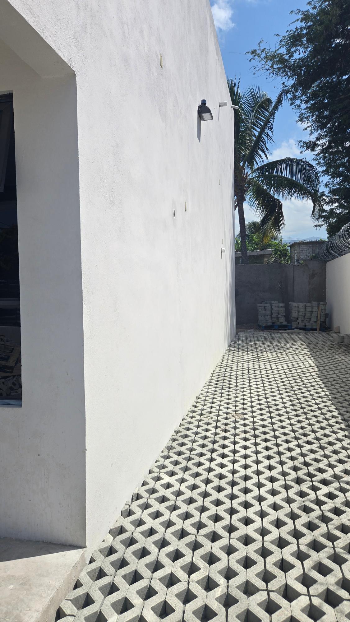 Sixth image of 4-5 North Avenue in Kingston 5, St. Andrew, Jamaica - property is For Rent