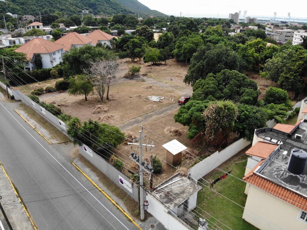 Second image of 5 Seaview Avenue in Kingston 6, St. Andrew, Jamaica - property is For Sale