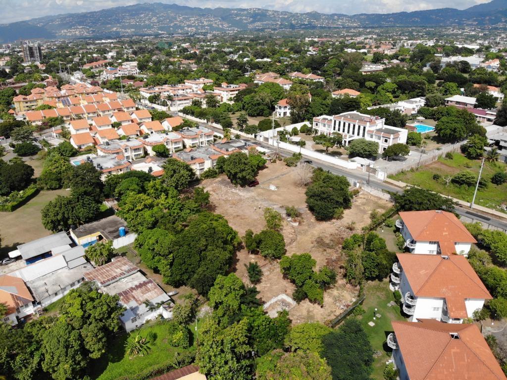 Fifth image of 5 Seaview Avenue in Kingston 6, St. Andrew, Jamaica - property is For Sale
