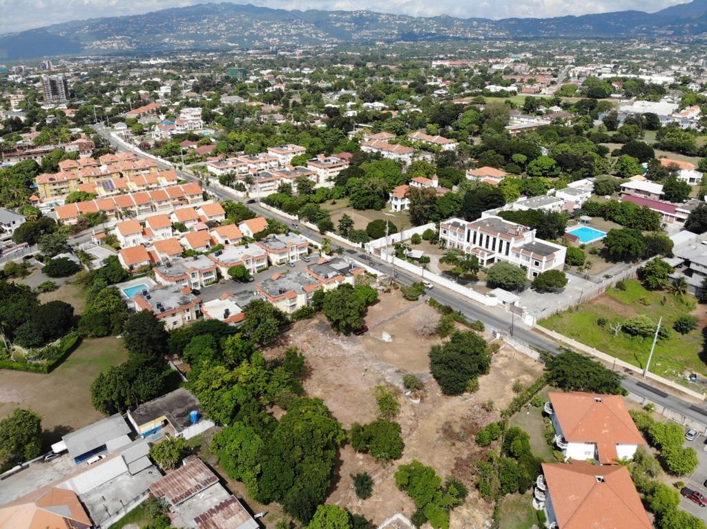 Ninth image of 5 Seaview Avenue in Kingston 6, St. Andrew, Jamaica - property is For Sale