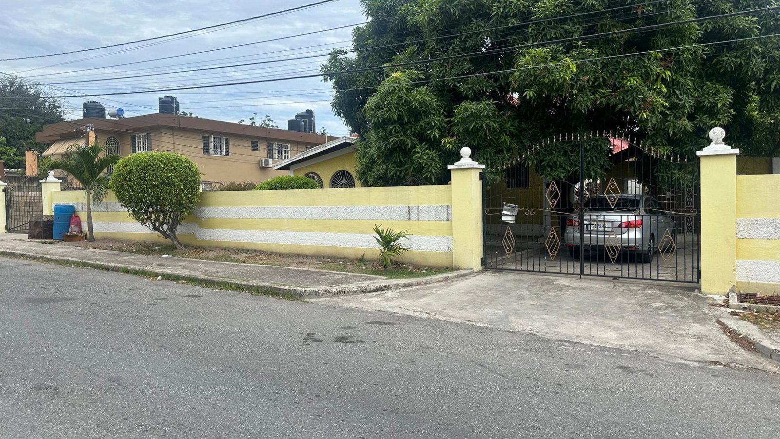 Fifth image of 5 Three Views Avenue, Red h in Kingston 20, St. Andrew, Jamaica - property is For Sale