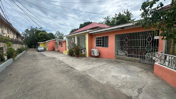 Tenth image of 5 Three Views Avenue, Red h in Kingston 20, St. Andrew, Jamaica - property is For Sale