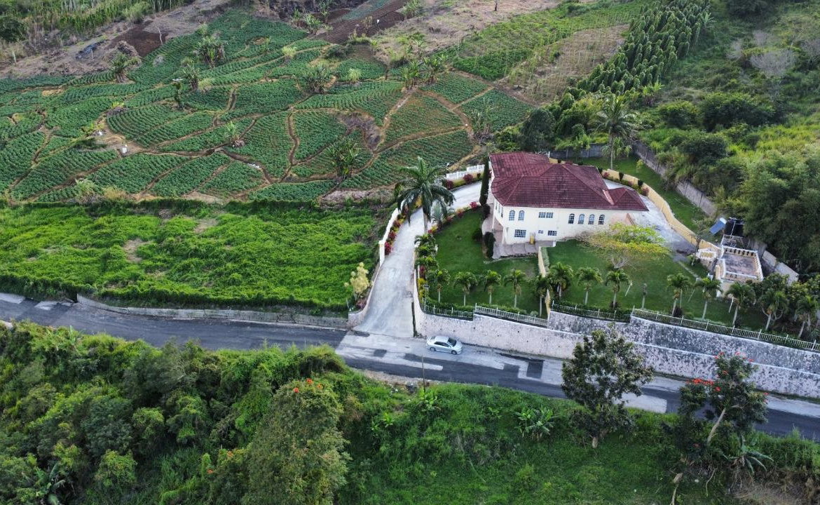 Eleventh image of 30 Caland Heights in Walderston, Manchester, Jamaica - property is For Sale