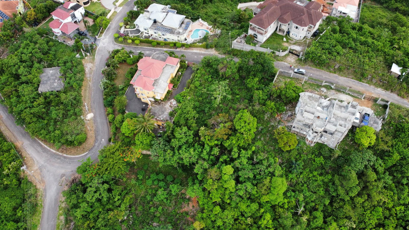 Fourth image of 347 Horatio Crescent in Kingston 19, St. Andrew, Jamaica - property is For Sale