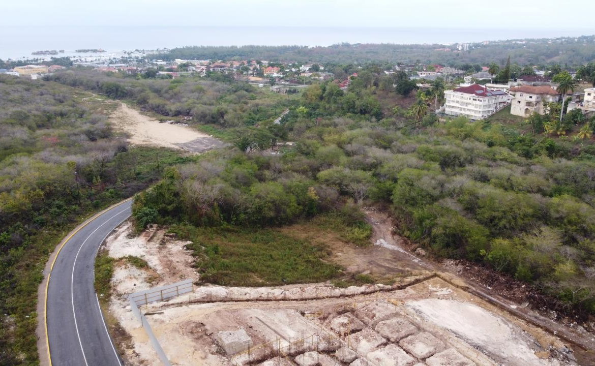 Twenty-Ninth image of Ironshore Drive in Montego Bay, St. James, Jamaica - property is For Sale