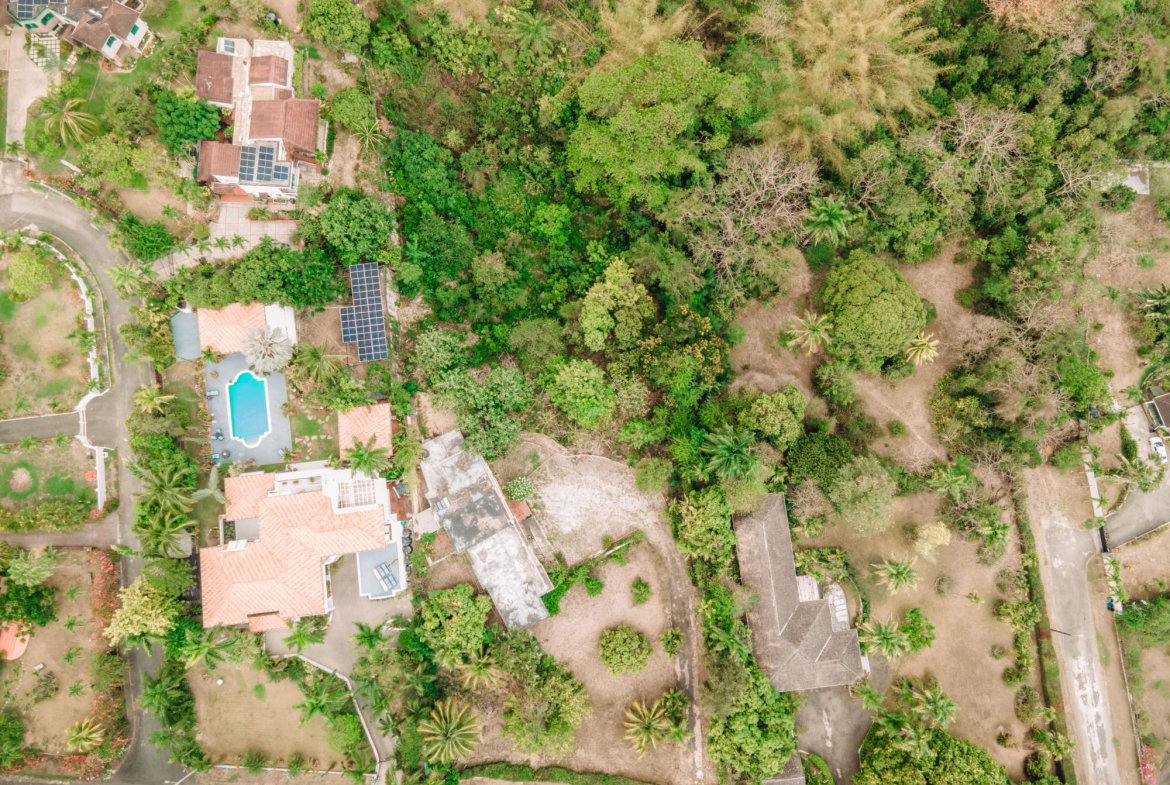 Sixth image of Jacks Hill, Kingston 6 in Kingston 6, St. Andrew, Jamaica - property is For Sale