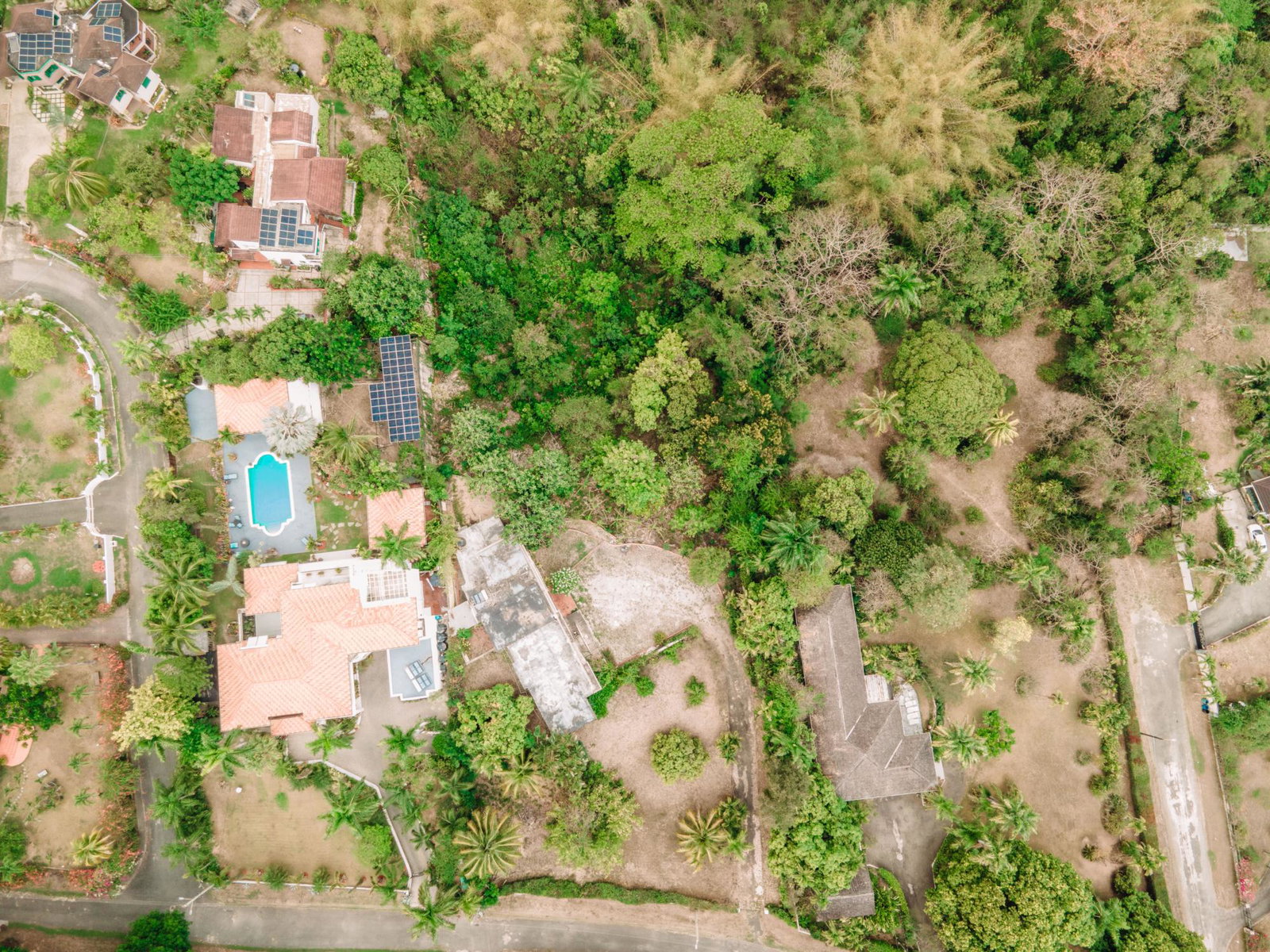 Sixth image of Jacks Hill, Kingston 6 in Kingston 6, St. Andrew, Jamaica - property is For Sale