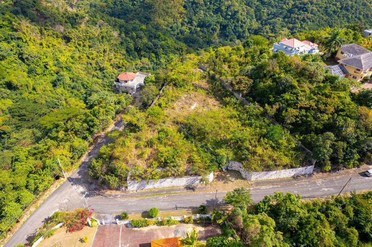 Eighteenth image of 35 Rainbow Crescent in Kingston 8, St. Andrew, Jamaica - property is For Sale