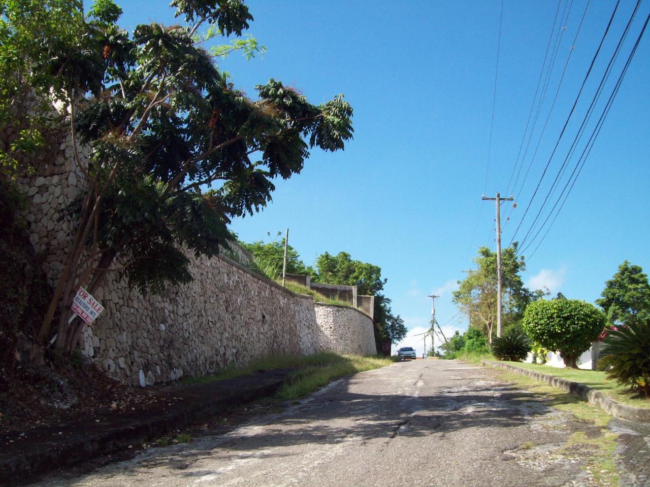 Seventh image of 35 Rainbow Crescent in Kingston 8, St. Andrew, Jamaica - property is For Sale