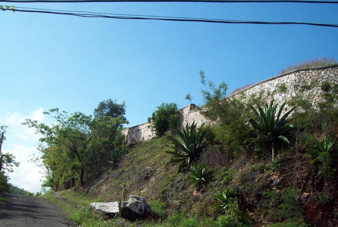 Eighth image of 35 Rainbow Crescent in Kingston 8, St. Andrew, Jamaica - property is For Sale