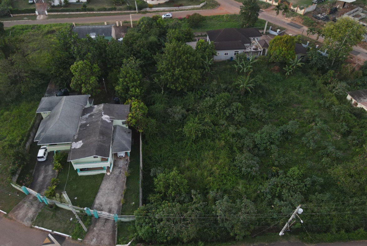 Eleventh image of 50 Bella Vista, Aris Avenue in Belvedere, St. Andrew, Jamaica - property is For Sale