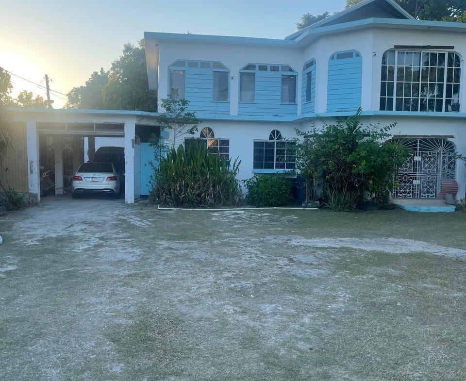Fifth image of 4 Farm Pen, Llandilo; Savan in Farm Pen, Westmoreland, Jamaica - property is For Sale