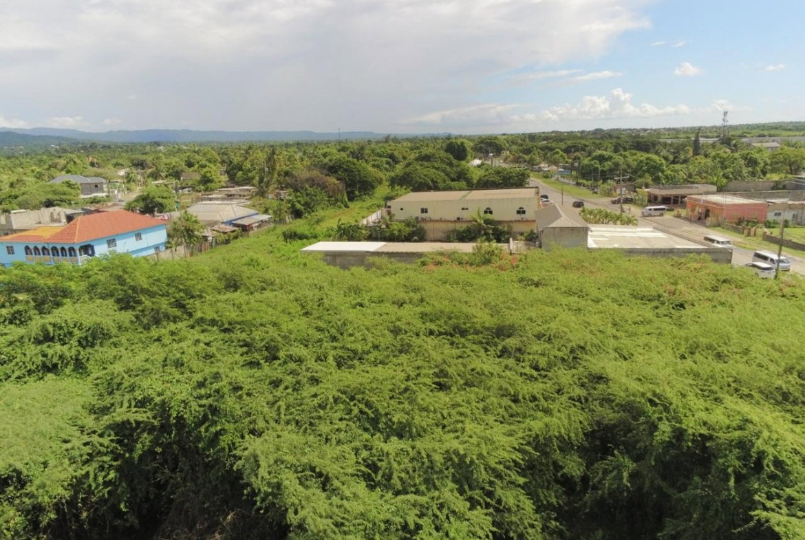 Fifth image of 26 & 27 Muirhead Road in May Pen, Clarendon, Jamaica - property is For Sale