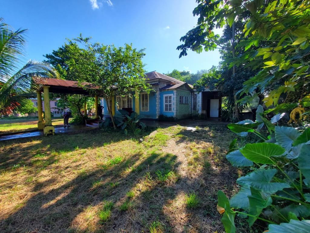 Fifth image of Williamsfield P.o, Willia in Williamsfield, Manchester, Jamaica - property is For Sale