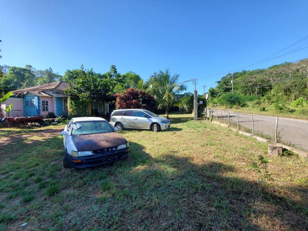 Sixth image of Williamsfield P.o, Willia in Williamsfield, Manchester, Jamaica - property is For Sale