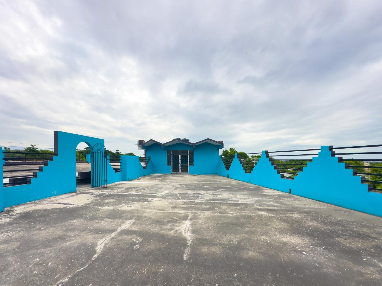 Seventh image of 18-105k Red Hills Road in Kingston 19, St. Andrew, Jamaica - property is For Rent