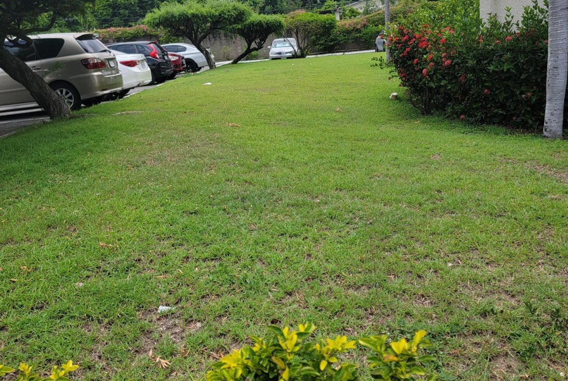 Fourth image of Blocke 305-114 1/2 Constant Spring Rd. in Kingston 8, St. Andrew, Jamaica - property is For Rent