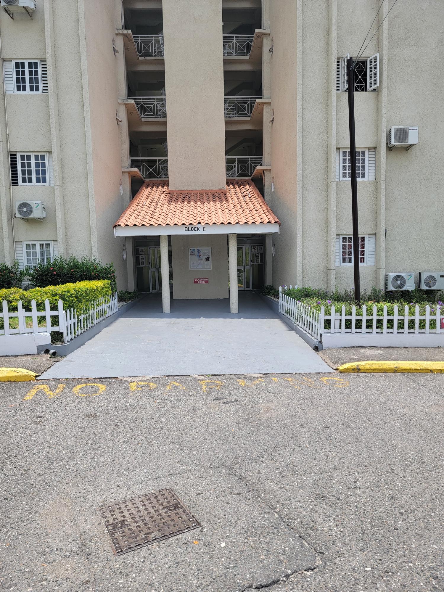 Fifth image of Blocke 305-114 1/2 Constant Spring Rd. in Kingston 8, St. Andrew, Jamaica - property is For Rent