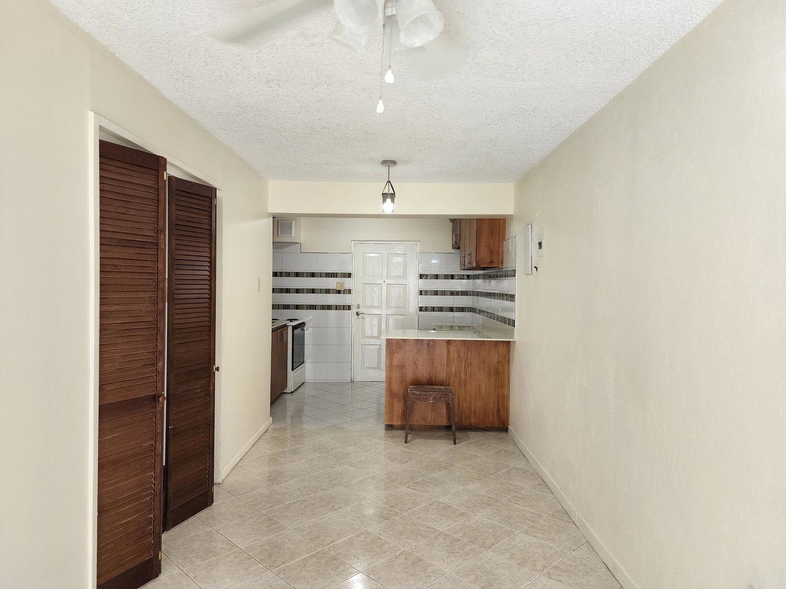 Fifteenth image of 422-11 Kensington Crescent in Kingston 5, St. Andrew, Jamaica - property is For Rent