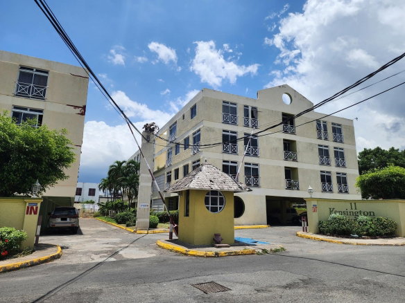 First image of 422-11 Kensington Crescent in Kingston 5, St. Andrew, Jamaica - property is For Rent