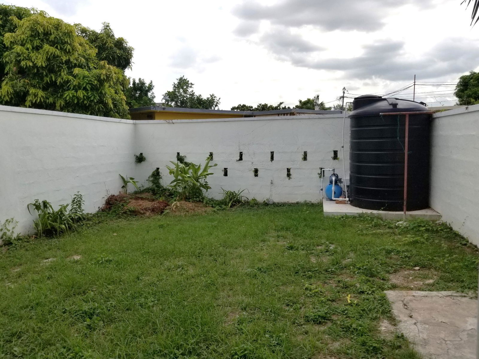 Twelfth image of th #66- Donhead Close in Kingston 6, St. Andrew, Jamaica - property is For Rent