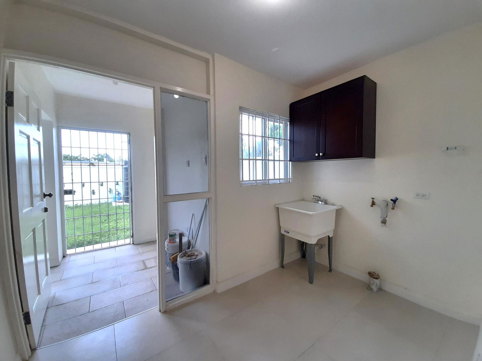 Thirteenth image of th #66- Donhead Close in Kingston 6, St. Andrew, Jamaica - property is For Rent