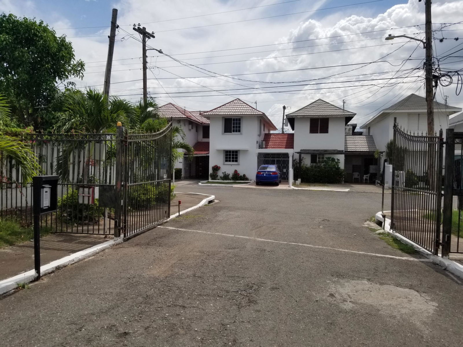 Fourth image of th #66- Donhead Close in Kingston 6, St. Andrew, Jamaica - property is For Rent