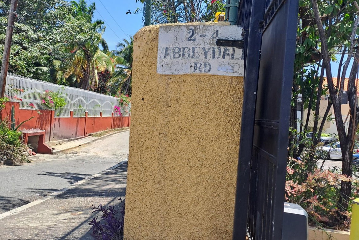 Tenth image of 16-2 - 4 Abbeydale Road in Kingston 10, St. Andrew, Jamaica - property is For Rent