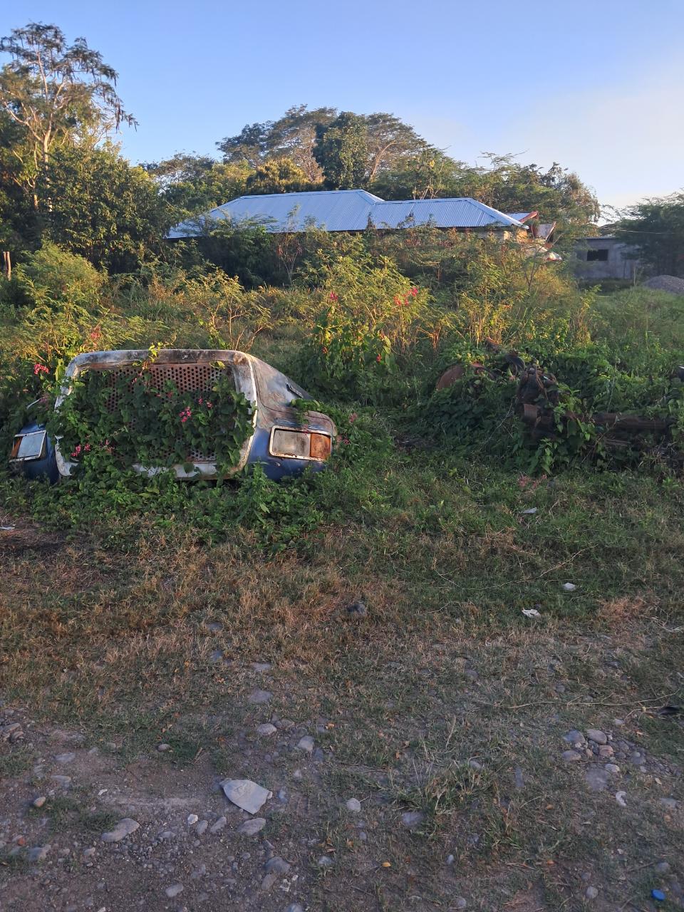 Fourth image of 4 pt Den, Sunrise Crescent in Denbigh, Clarendon, Jamaica - property is For Sale