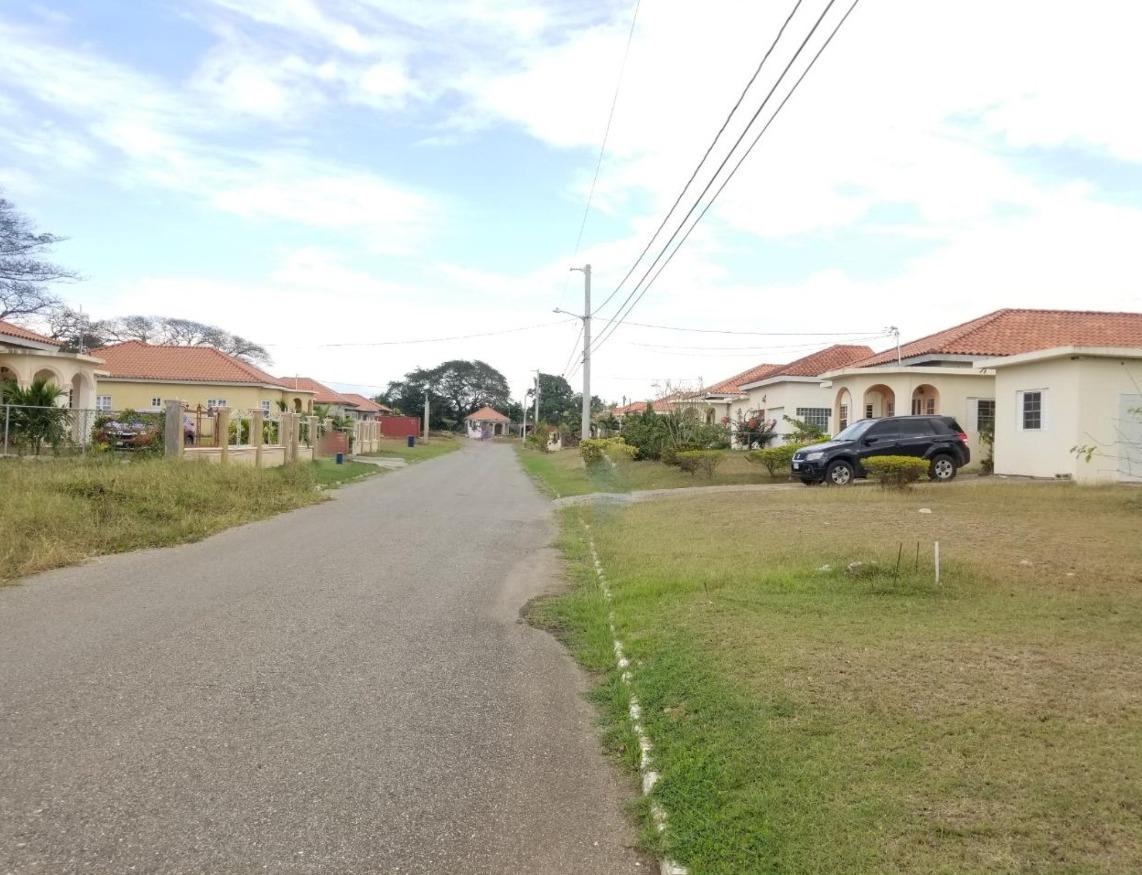 Residential-Lot-for-Sale-in-Aqueduct-Country-Club-Bushy-Park-Jamaica Second image of Lot 71 Aqueduct Country Club in Bushy Park, St. Catherine, Jamaica - property is For Sale