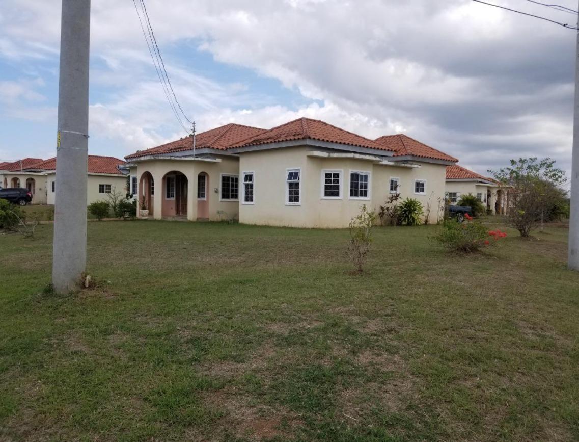 Residential-Lot-for-Sale-in-Aqueduct-Country-Club-Bushy-Park-Jamaica Fourth image of Lot 71 Aqueduct Country Club in Bushy Park, St. Catherine, Jamaica - property is For Sale