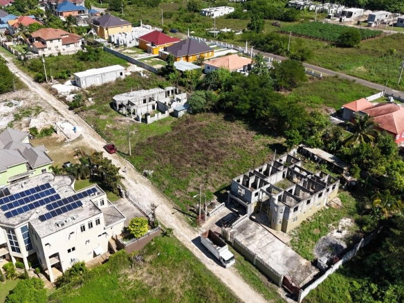 First image of 3 Boxwood in Santa Cruz, St. Elizabeth, Jamaica - property is For Sale