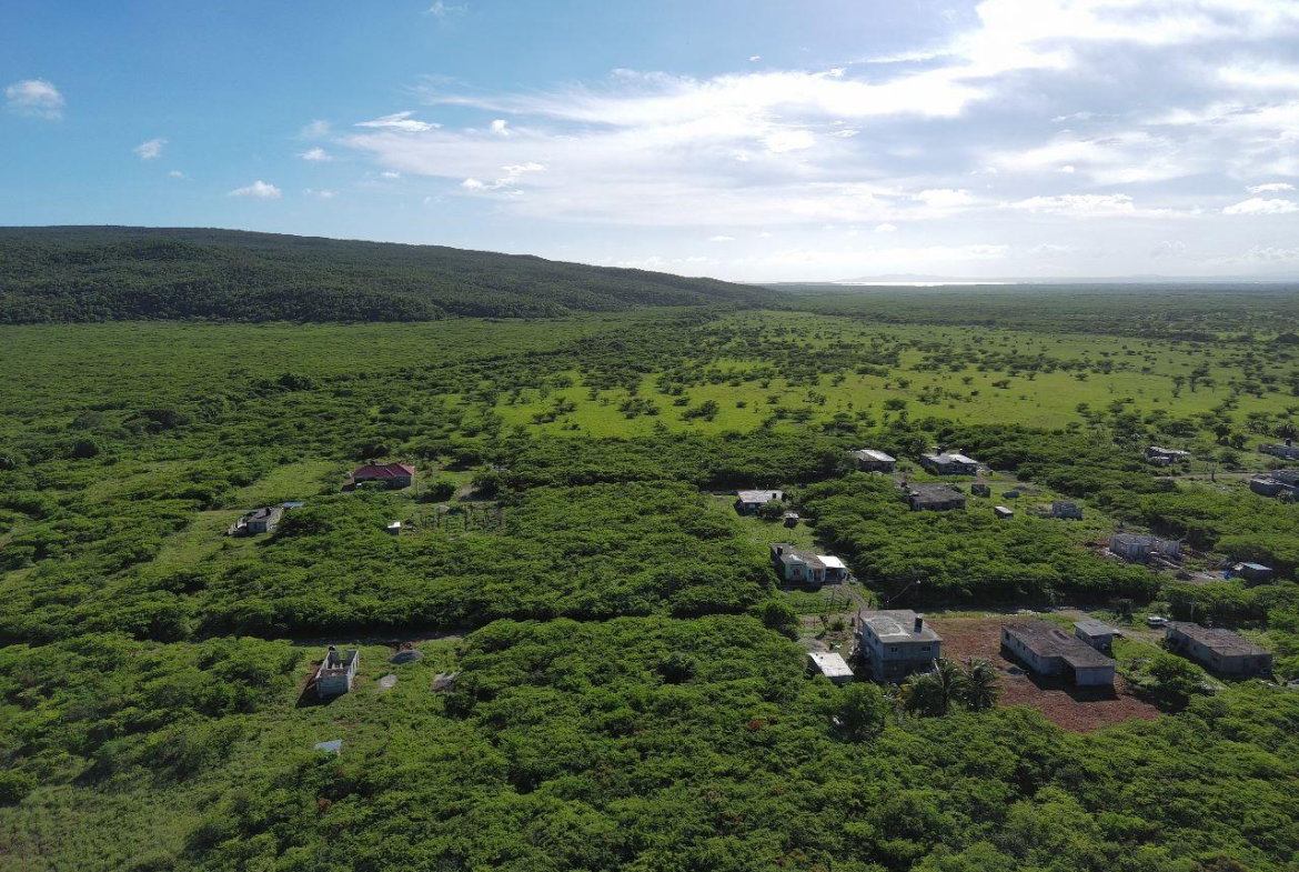 Second image of Hill Run in Spanish Town, St. Catherine, Jamaica - property is For Sale