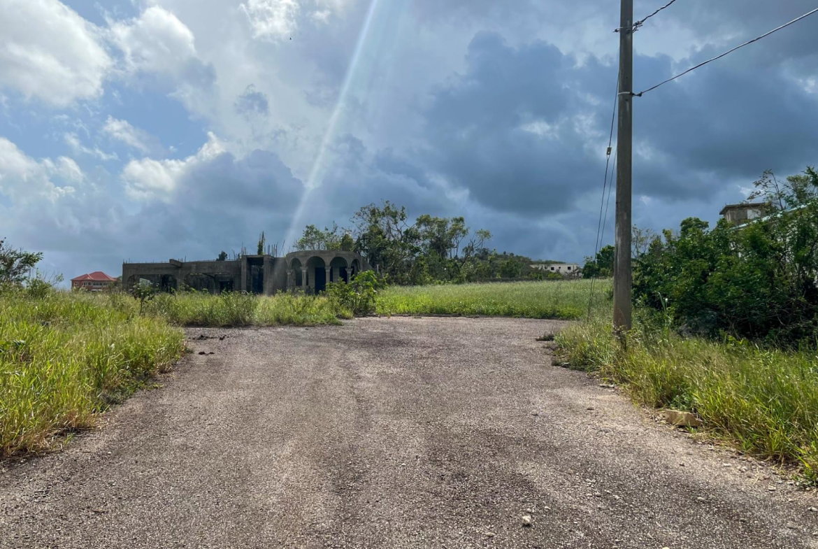 Eighth image of 10 Hillside Close in Mandeville, Manchester, Jamaica - property is For Sale