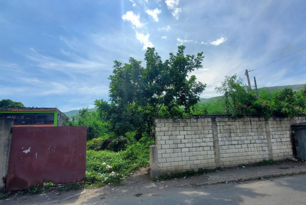 Third image of 7 Beaumont Avenue in August Town, St. Andrew, Jamaica - property is For Sale