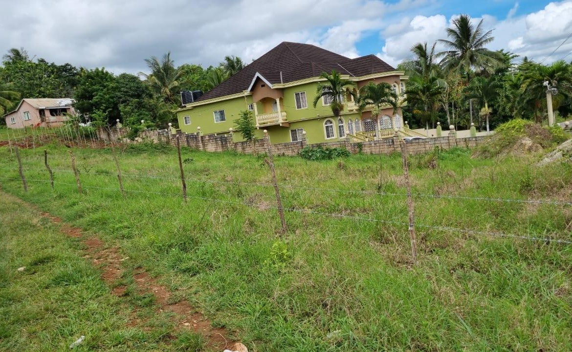 First image of Comfort Williamsfield in Comfort, Manchester, Jamaica - property is For Sale