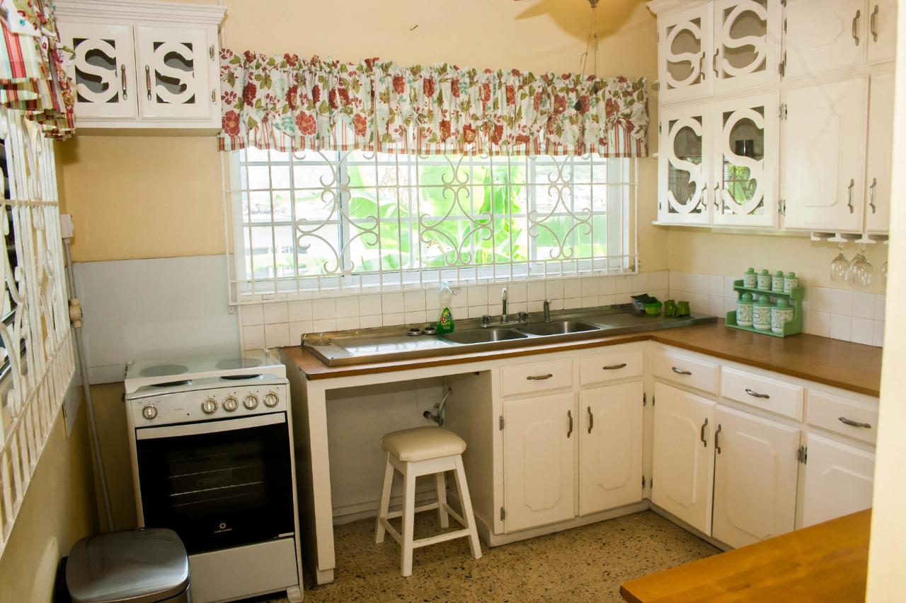 Scarlett-Hall-Hideaway-4-Bedroom-Georgian-Style-House-for-Rent-in-St.-Ann-Jamaica Eighth image of #8 Beverely in Beverley, St. Ann, Jamaica - property is For Rent