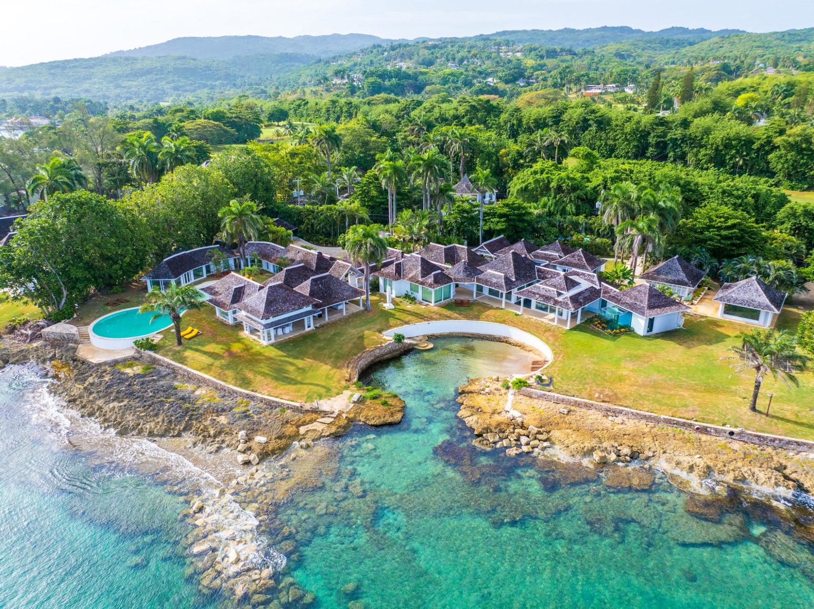 Seaclusion-Villa-for-Sale-at-Tryall-Club-Hanover-Luxury-Waterfront-Living Second image of Seaclusion- Country Club Drive in Tryall Estate, Hanover, Jamaica - property is For Sale
