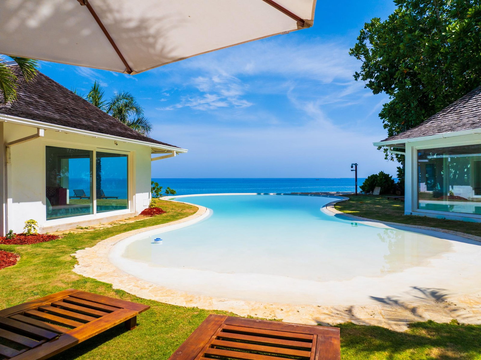 Seaclusion-Villa-for-Sale-at-Tryall-Club-Hanover-Luxury-Waterfront-Living Tenth image of Seaclusion- Country Club Drive in Tryall Estate, Hanover, Jamaica - property is For Sale